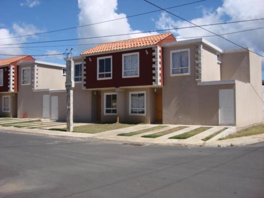 CityMax Antigua vende casa en residencial de San José Pinula 