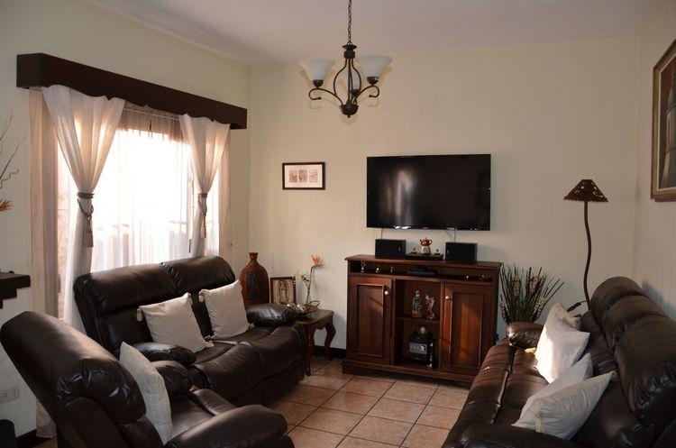 CITYMAX ANTIGUA VENDE CASA EN SAN LUCAS