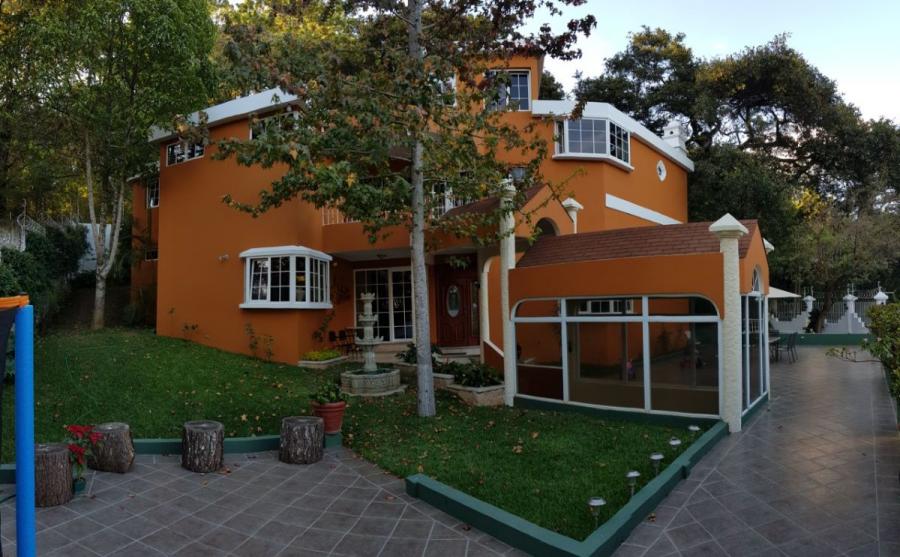 Foto Casa en Venta en Mixco, Guatemala - U$D 490.000 - CAV11796 - BienesOnLine