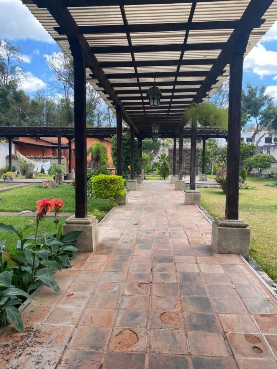 Foto Casa en Renta en Antigua Guatemala, Sacatepquez - U$D 1.650 - CAR14684 - BienesOnLine