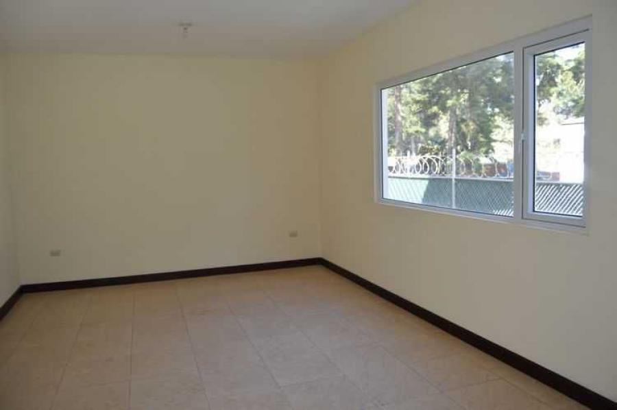 Foto Casa en Renta en Zona 10, Ciudad de Guatemala, Guatemala - U$D 900 - CAR47190 - BienesOnLine