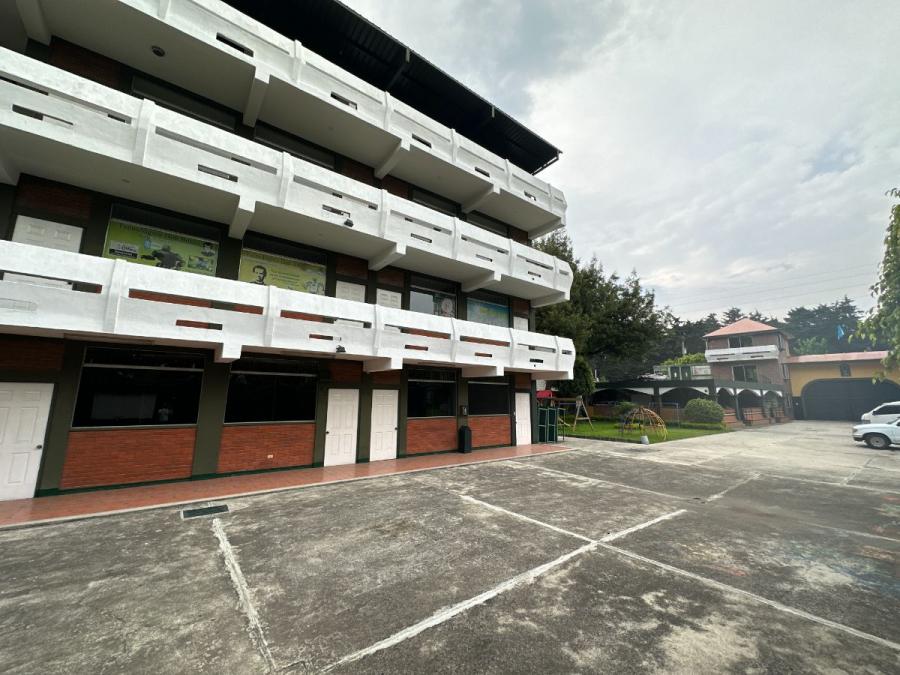 EDIFICIO EN RENTA EN SAN LUCAS, SOBRE CARRETERA INTERAMERICANA