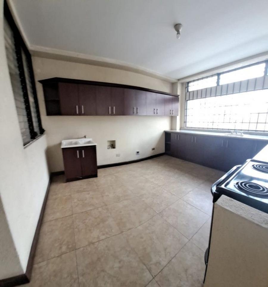 Foto Apartamento en Renta en Zona 10, Guatemala - U$D 700 - APR33077 - BienesOnLine