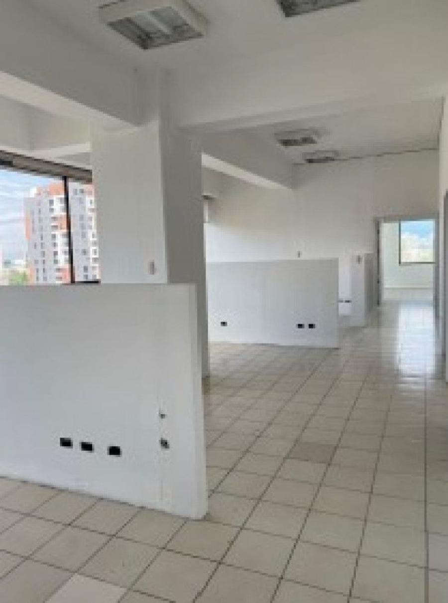 Foto Oficina en Renta en Zona 10, Guatemala - U$D 3.848 - OFR38531 - BienesOnLine