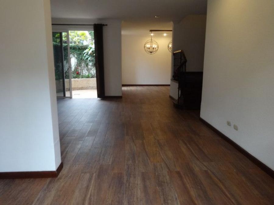 Foto Casa en Renta en Guatemala, Guatemala - U$D 2.375 - CAR44647 - BienesOnLine