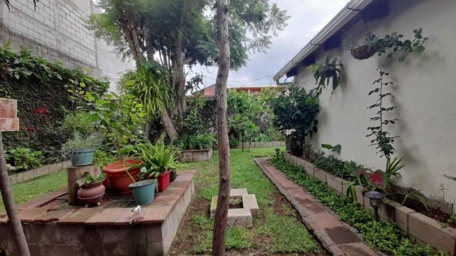 Foto Casa en Renta en Antigua Guatemala, Sacatepéquez - $ 5.500 - CAR25049 - BienesOnLine