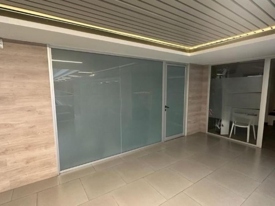 Foto Oficina en Renta en Zona 9, Guatemala - U$D 600 - OFR34679 - BienesOnLine