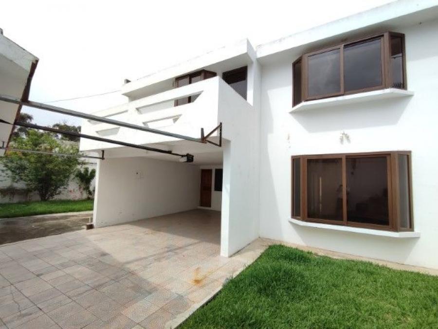 Foto Casa en Venta en Mixco, Guatemala - Q 2.475.000 - CAV17084 - BienesOnLine