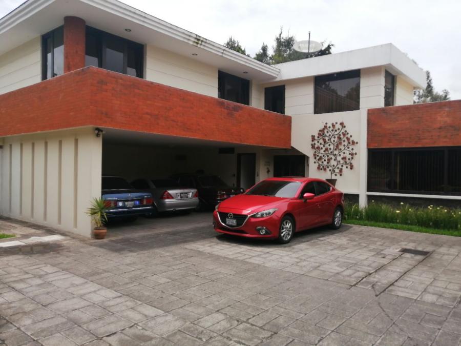 Foto Casa en Venta en Mixco, Guatemala - U$D 410.000 - CAV8457 - BienesOnLine