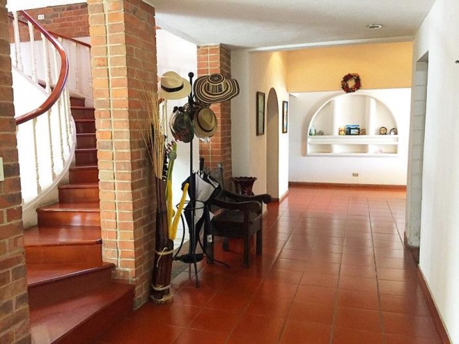 Foto Casa en Venta en San Cristbal, Mixco, Guatemala - U$D 425.000 - CAV45705 - BienesOnLine