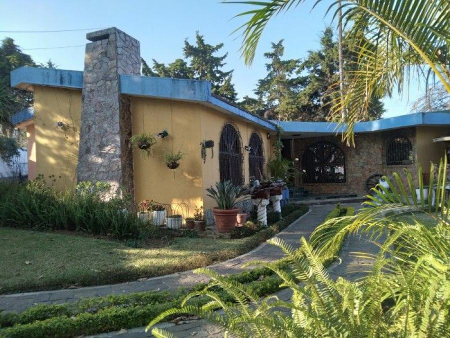 Foto Casa en Venta en San Cristbal, Mixco, Guatemala - U$D 650.000 - CAV43989 - BienesOnLine