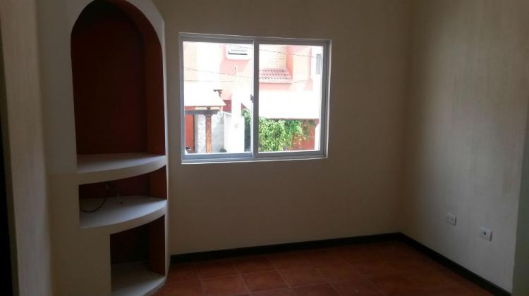 Foto Casa en Venta en San Lucas Sacatepquez, , Guatemala - Q 750.000 - CAV62 - BienesOnLine