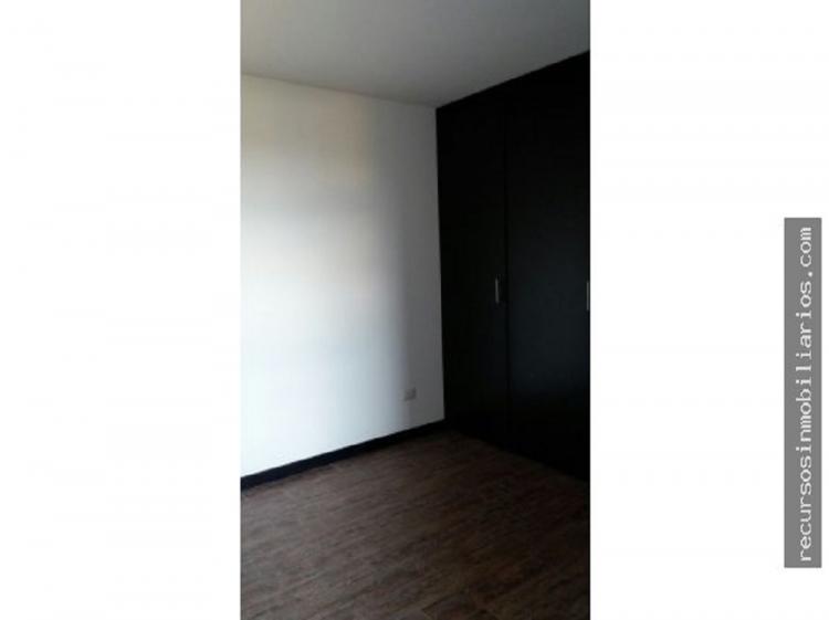 Lindo Apartamento con Linea Blanca en Exclente Ubicación en Zona 15 en Alquiler