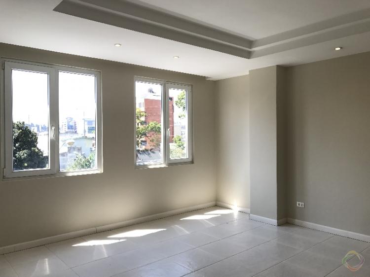 Lindo apartamento de 2 habitaciones amueblado, en Avenida Reforma zona 10