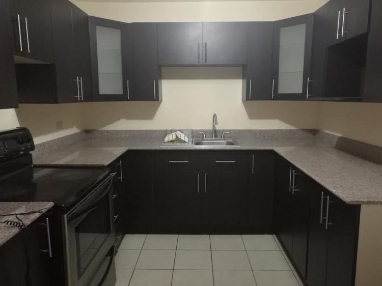 Foto Apartamento en Renta en Avenida las Amricas Zona 14, *Guatemala, Ciudad, Guatemala - U$D 800 - APR1972 - BienesOnLine