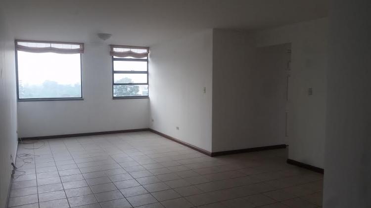 Lindo apartamento de 3 habitaciones sin amueblar, Av. las América Z. 14