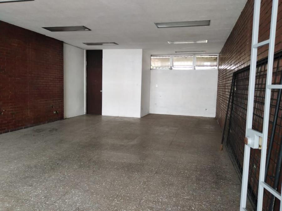 Foto Local en Renta en zona 9, Guatemala, Guatemala - U$D 749 - LOR47397 - BienesOnLine