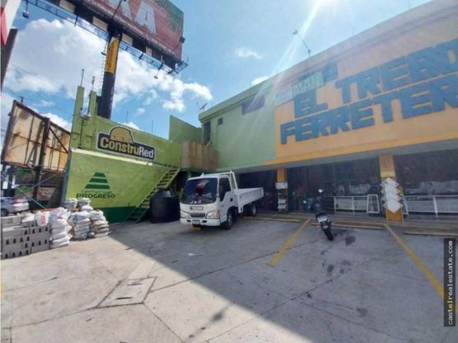 Local comercial y bodega en renta sobre la interamericana