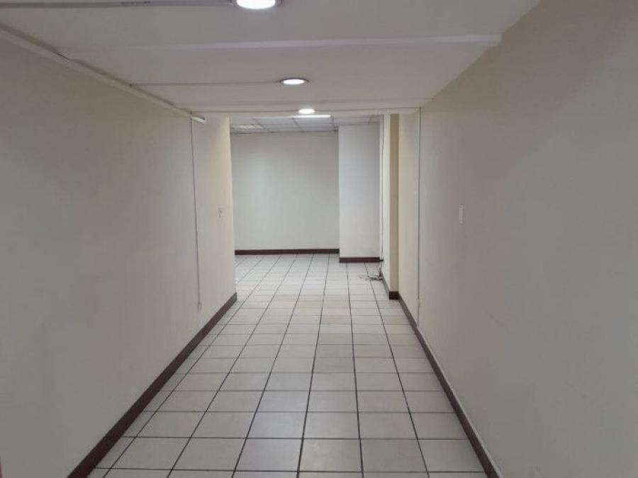 Foto Local en Renta en Puerta Parada, Guatemala - U$D 450 - LOR37669 - BienesOnLine