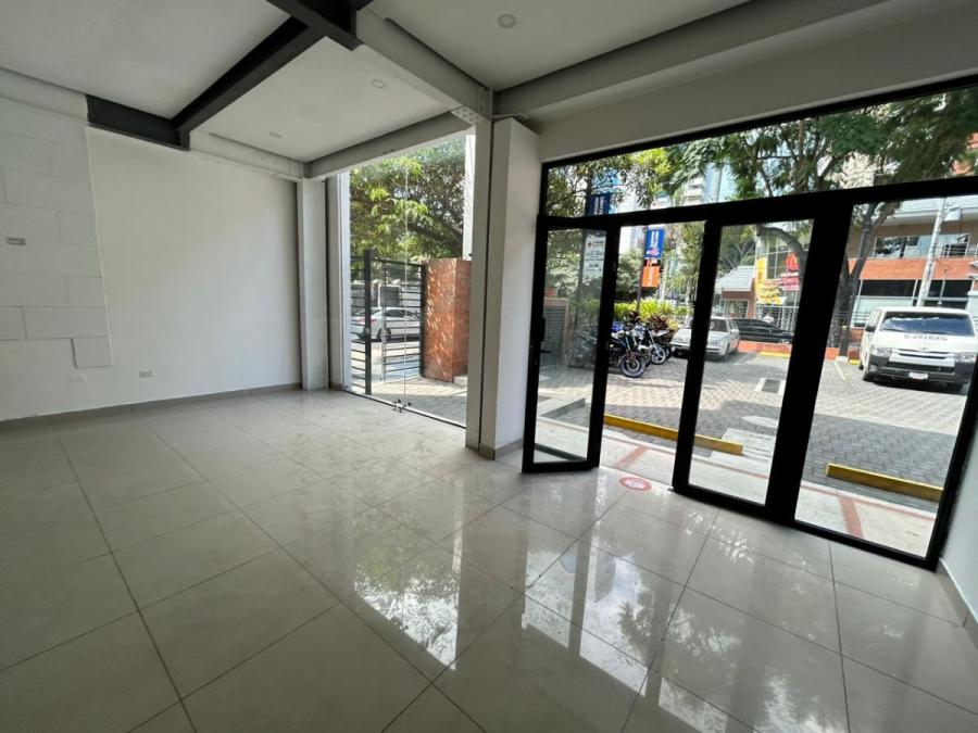 Local En Renta En Plaza Comercial  En Zona 10; Idi: 112576