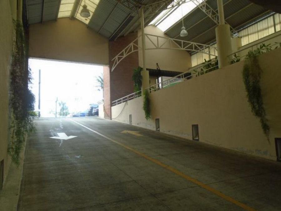 Foto Local en Renta en San Cristbal, Mixco, Guatemala - U$D 675 - LOR43889 - BienesOnLine