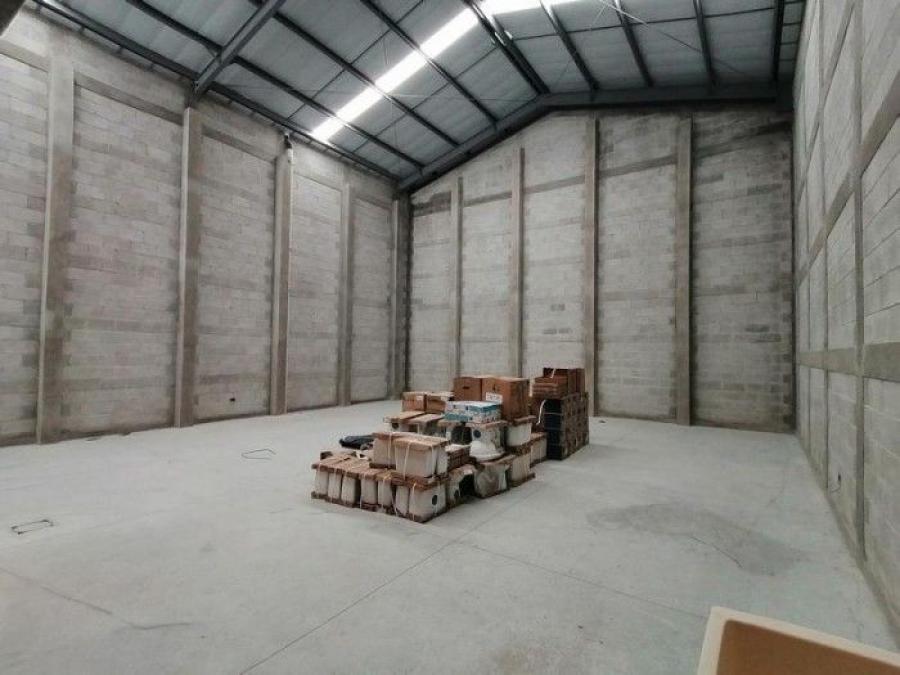 Foto Bodega en Renta en Zona 4, Mixco, Guatemala - Q 15.139 - BOR44010 - BienesOnLine