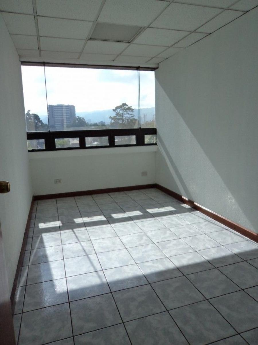 Foto Oficina en Renta en Zona 10, Guatemala - U$D 481 - OFR33522 - BienesOnLine