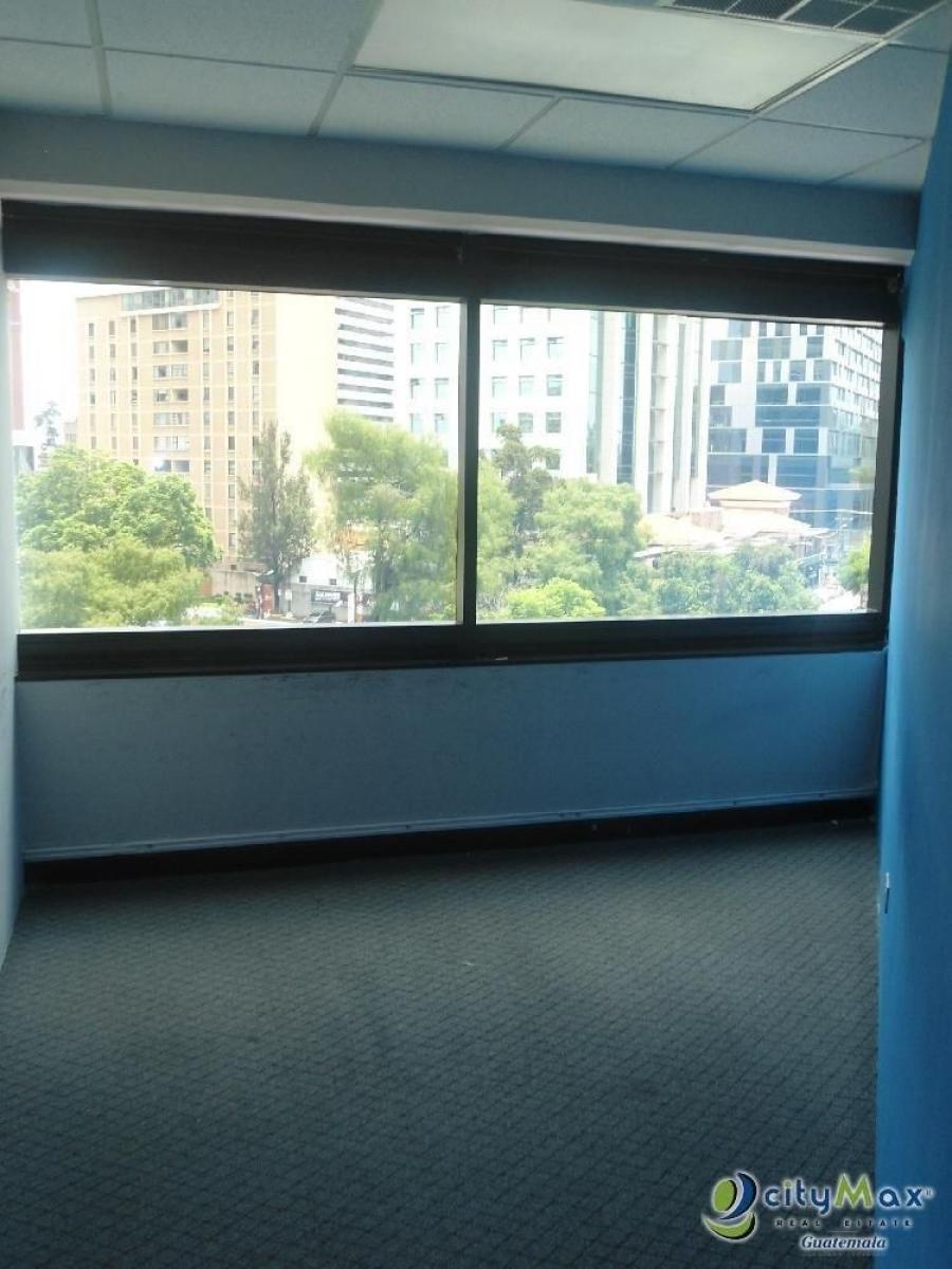 Foto Oficina en Renta en Zona 10, Guatemala - U$D 690 - OFR29656 - BienesOnLine