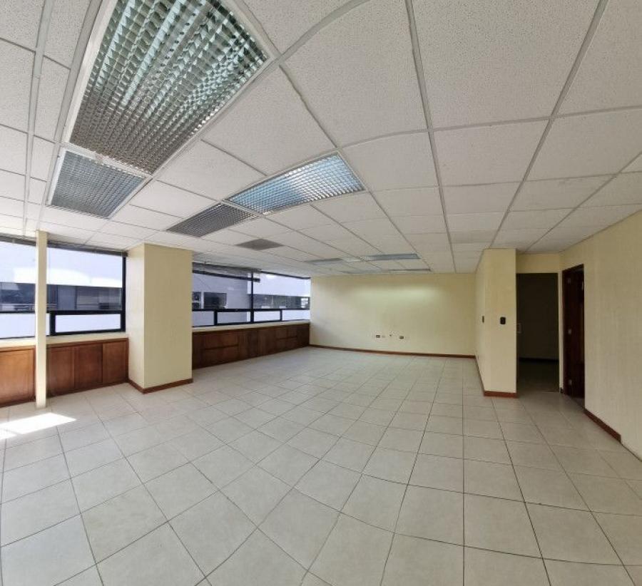 Foto Oficina en Renta en Zona 10, Guatemala - U$D 8.310 - OFR33661 - BienesOnLine