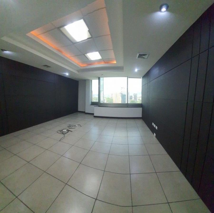 Foto Oficina en Renta en Zona 10, Ciudad de Guatemala, Guatemala - U$D 2.500 - OFR45704 - BienesOnLine