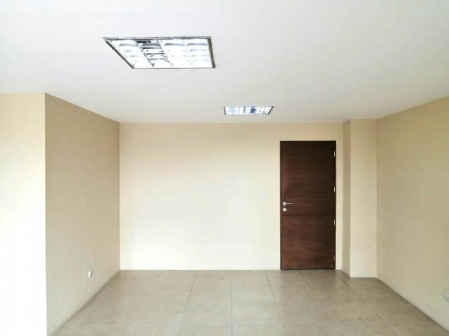 Foto Oficina en Renta en Santa Catarina Pinula, Guatemala - U$D 500 - OFR22707 - BienesOnLine