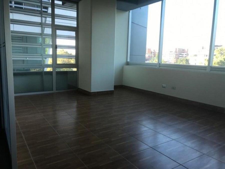 Foto Oficina en Renta en Boulevard Vista Hermosa, Zona 15 Ciudad de Guatemala, Guatemala - U$D 1.500 - OFR14059 - BienesOnLine