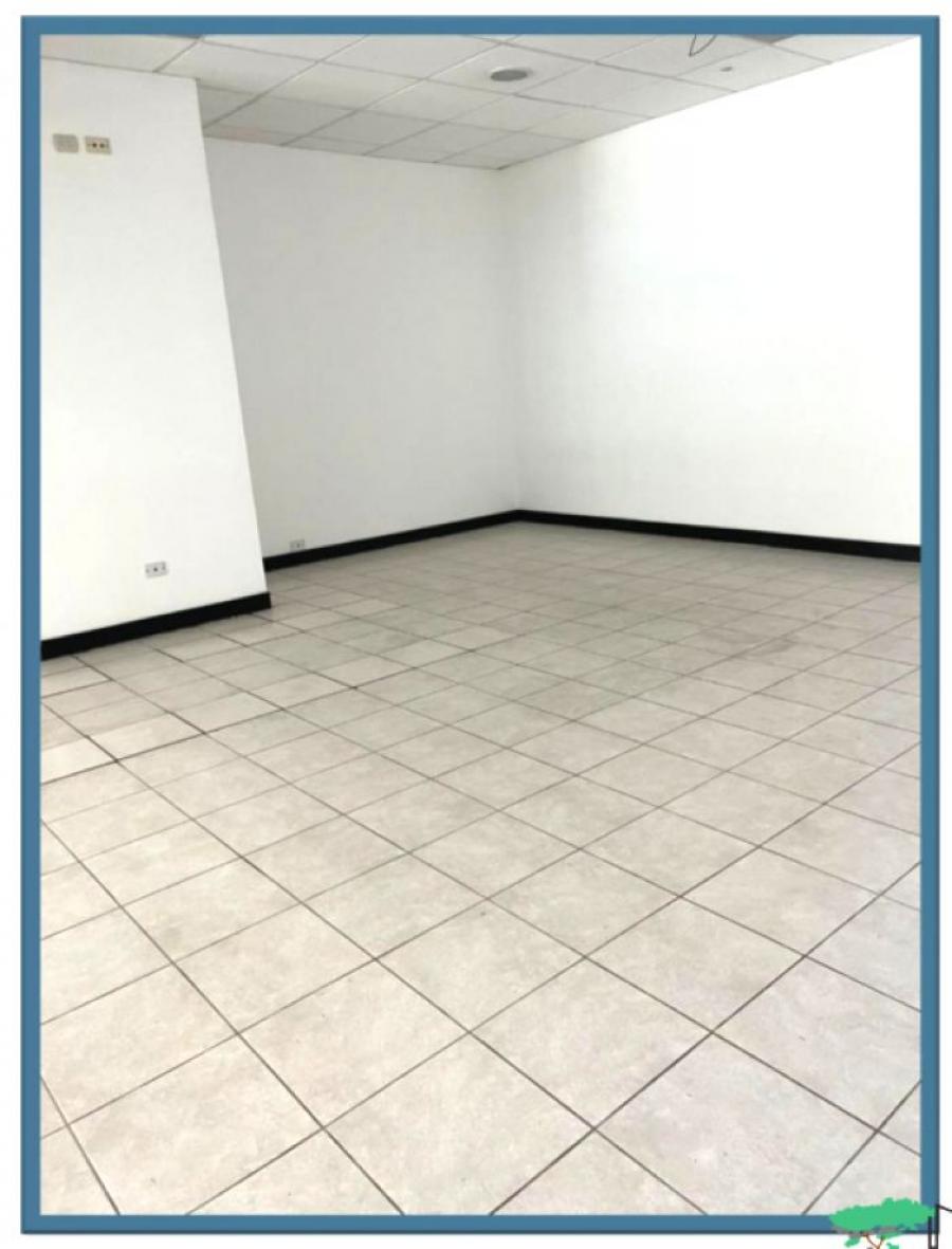 Foto Oficina en Renta en Zona 10, Guatemala - U$D 935 - OFR32119 - BienesOnLine