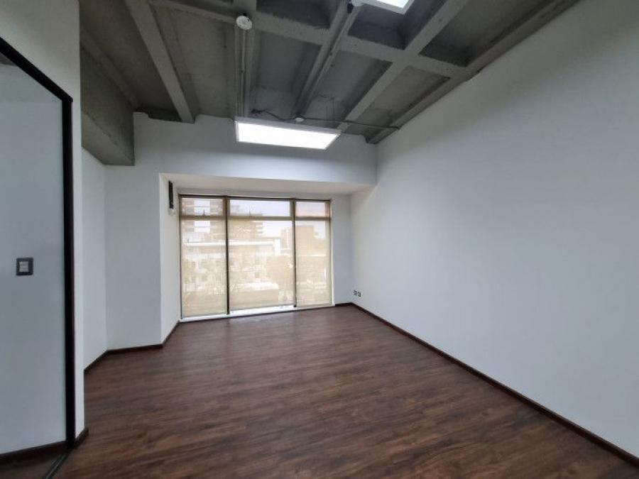 Foto Oficina en Renta en Zona 9, Ciudad de Guatemala, Guatemala - U$D 1.300 - OFR45299 - BienesOnLine