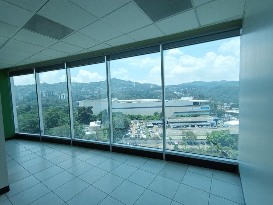 Foto Oficina en Renta en Zona 10, Guatemala - U$D 1.325 - OFR38259 - BienesOnLine