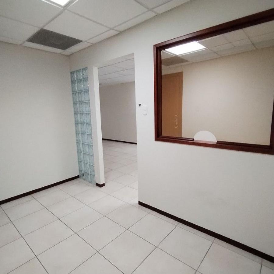 Foto Oficina en Venta en Zona 10, Ciudad de Guatemala, Guatemala - U$D 530.000 - OFV46149 - BienesOnLine