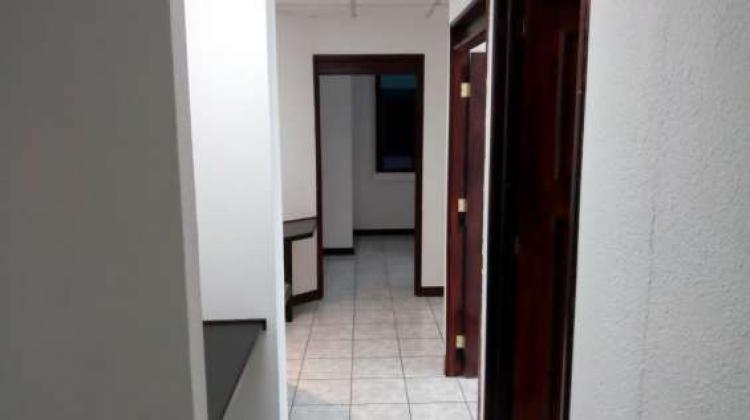 Foto Oficina en Renta en *Guatemala, Ciudad, Guatemala - U$D 997 - OFR1722 - BienesOnLine