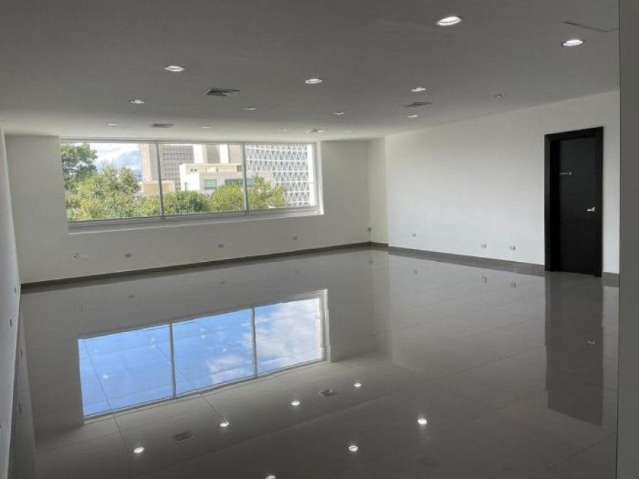 Foto Oficina en Venta en Zona 10, Guatemala - U$D 188.400 - OFV38304 - BienesOnLine