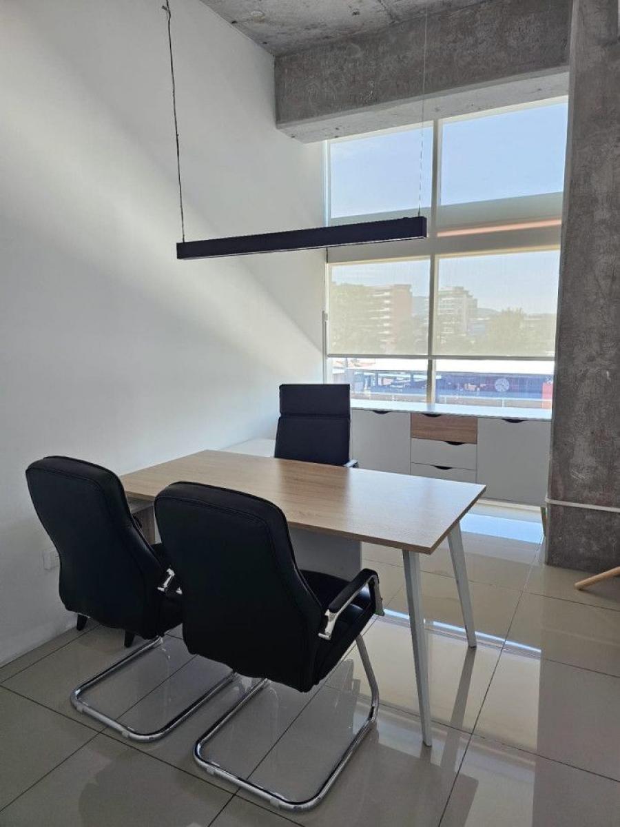 Foto Oficina en Renta en Zona 10, Ciudad de Guatemala, Guatemala - U$D 1.750 - OFR47049 - BienesOnLine