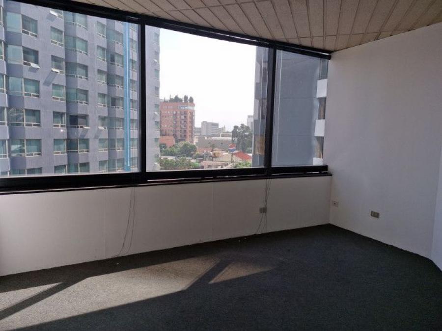 Foto Oficina en Renta en Zona 10, Ciudad de Guatemala, Guatemala - U$D 2.155 - OFR45470 - BienesOnLine