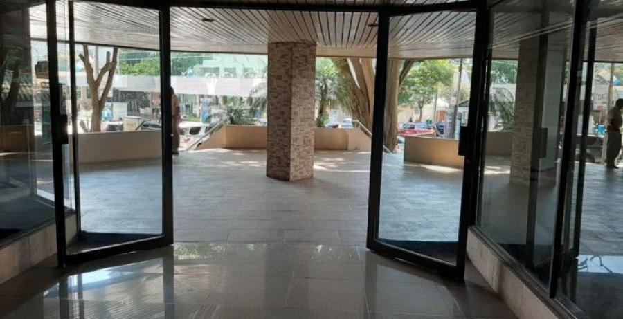 Renta Oficina O Local Comercial Zona 10 Frente A Sat ; Idi: 103327