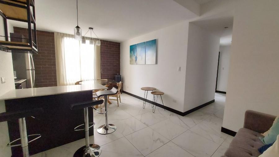 RENTO apartamento de 2 habitaciones en zona 15! 