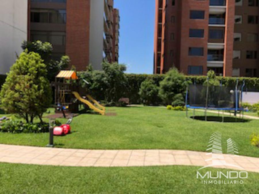 Foto Apartamento en Renta en zona 14, Guatemala - U$D 900 - APR9681 - BienesOnLine