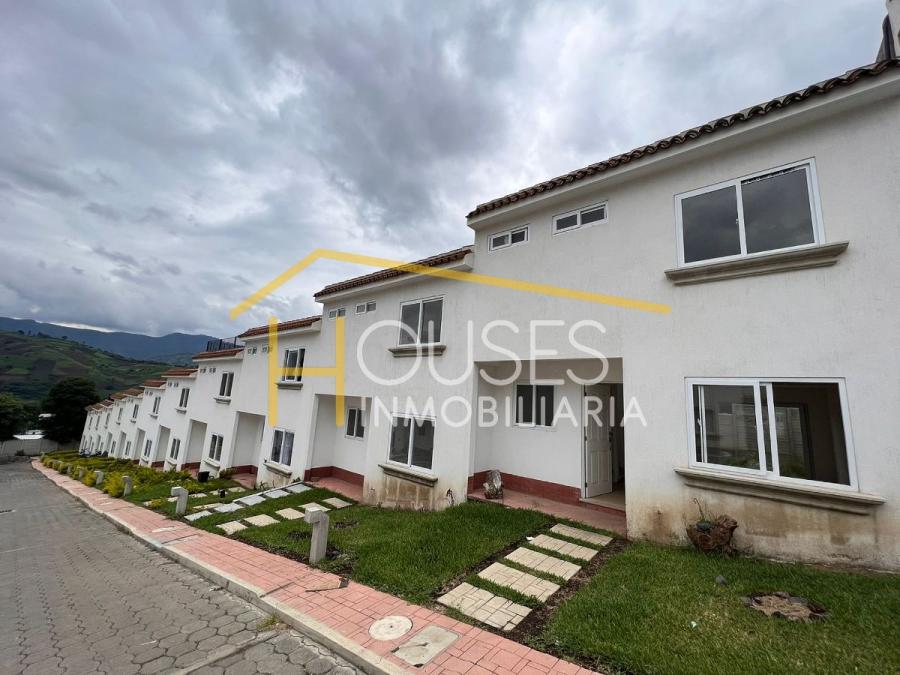 Rento Casa en Condominio Las luces, Ciudad Vieja sacatepéquez.