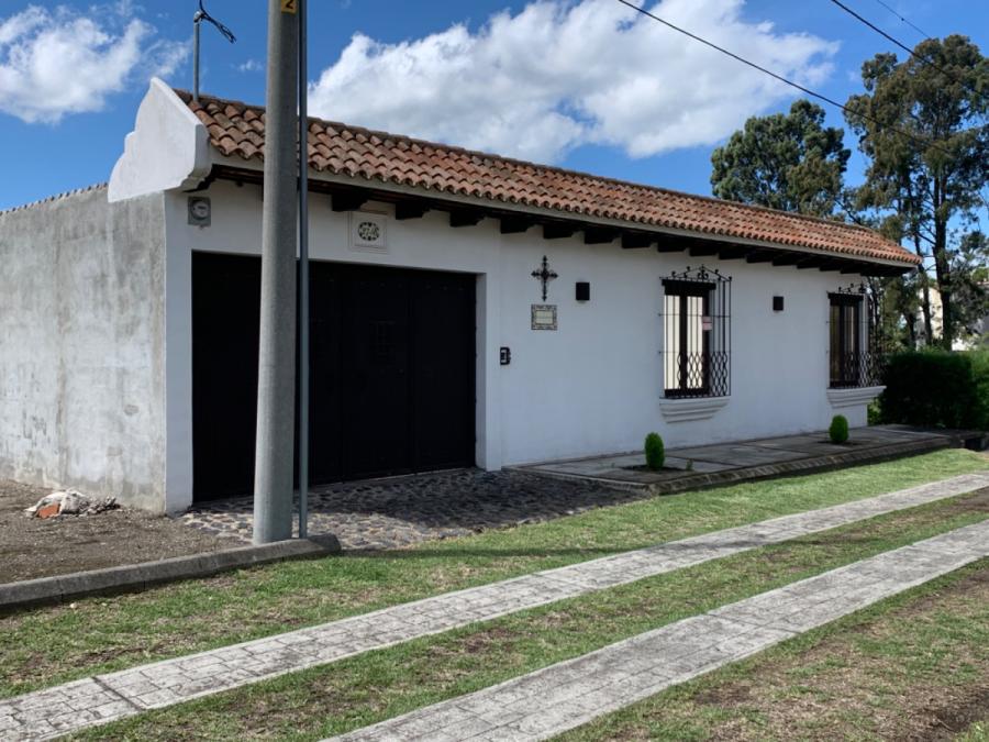 Terreno circulado colonial en venta en La Antigua Estancia, San Miguel Dueñas