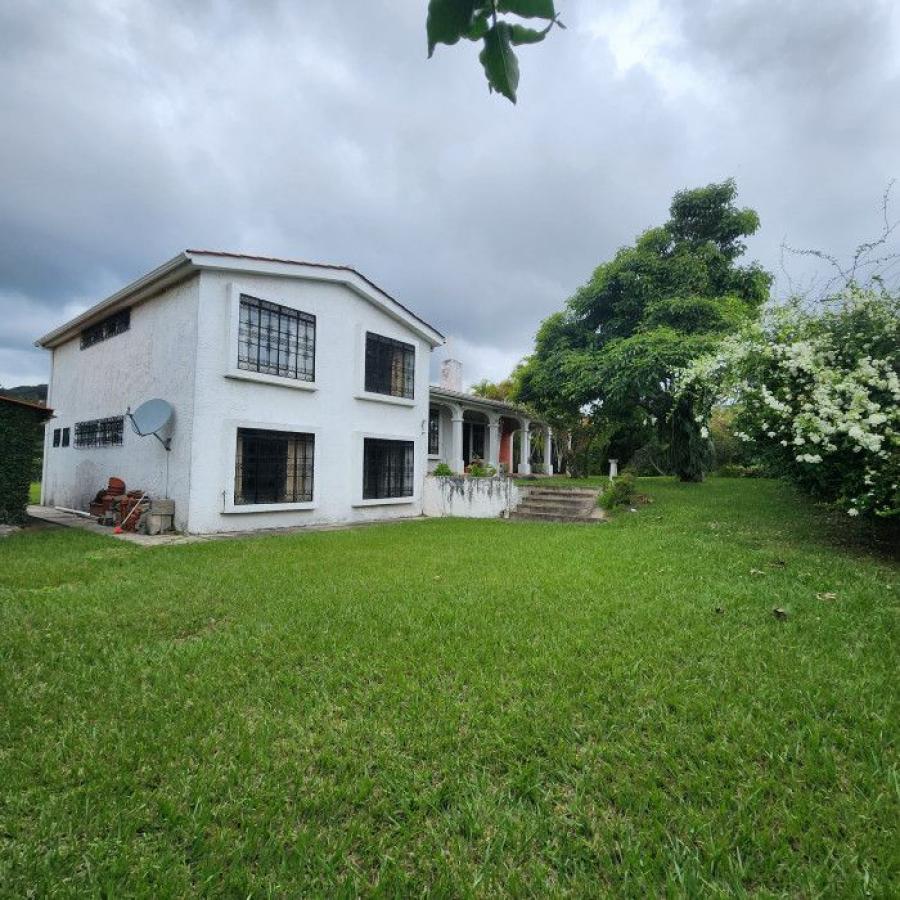 Foto Casa en Venta en Zona 8, Mixco, Guatemala - U$D 525.000 - CAV45900 - BienesOnLine