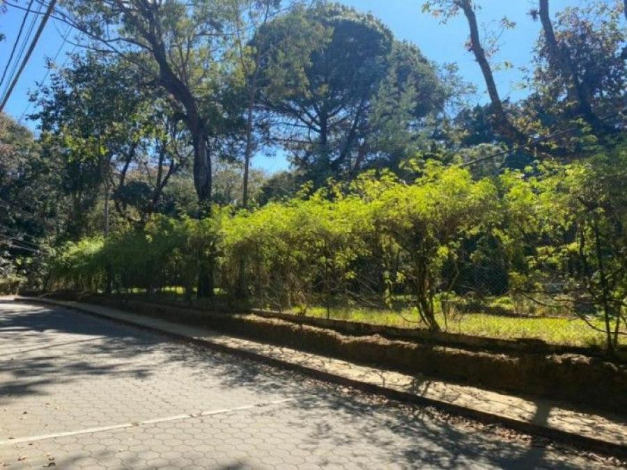 Terreno En Venta 1/2 manzana En Choacorral, San Lucas Sacatepequez