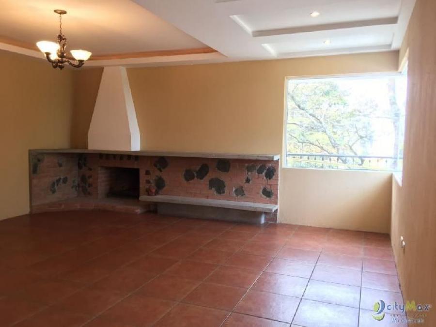 Foto Casa en Venta en San Lucas Sacatepquez, San Lucas Sacatepequez, Sacatepquez - U$D 465.000 - CAV43945 - BienesOnLine