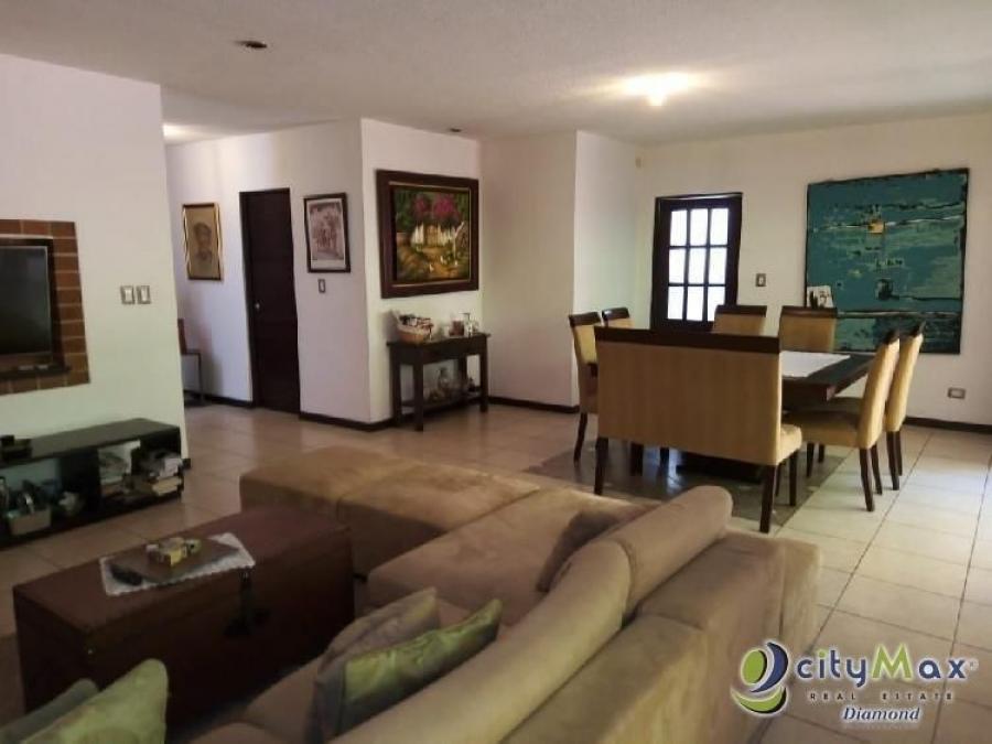 Foto Casa en Venta en Zona 16, Guatemala, Guatemala - U$D 265.000 - CAV6391 - BienesOnLine