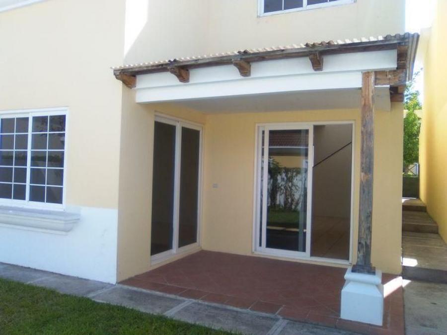 Foto Casa en Venta en km 16 - km 30, Fraijanes, Guatemala - U$D 325.000 - CAV44936 - BienesOnLine